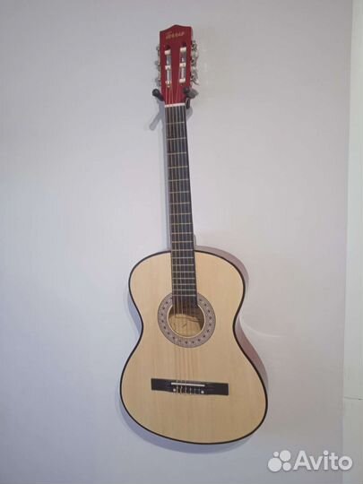 Акустическая гитара