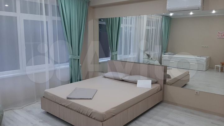 2-к. квартира, 55 м², 1/8 эт.