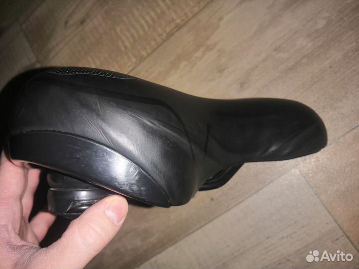 Седло для велосипеда мягкое