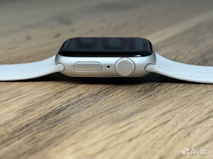 Часы Apple Watch SE 2 40 MM StarLight 2023