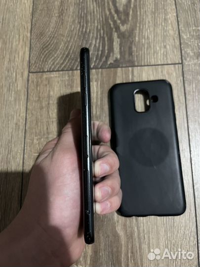 Samsung Galaxy A6, 3/32 ГБ