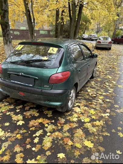 Peugeot 206 1.4 AT, 2003, 121 200 км