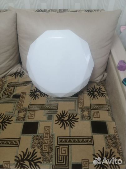 Светильник потолочный светодиодный