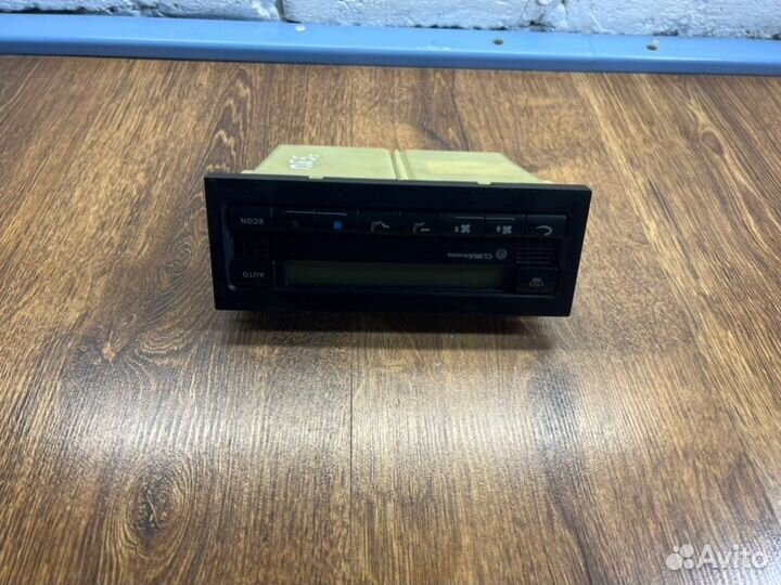 Блок управления климат-контролем Volkswagen Passat