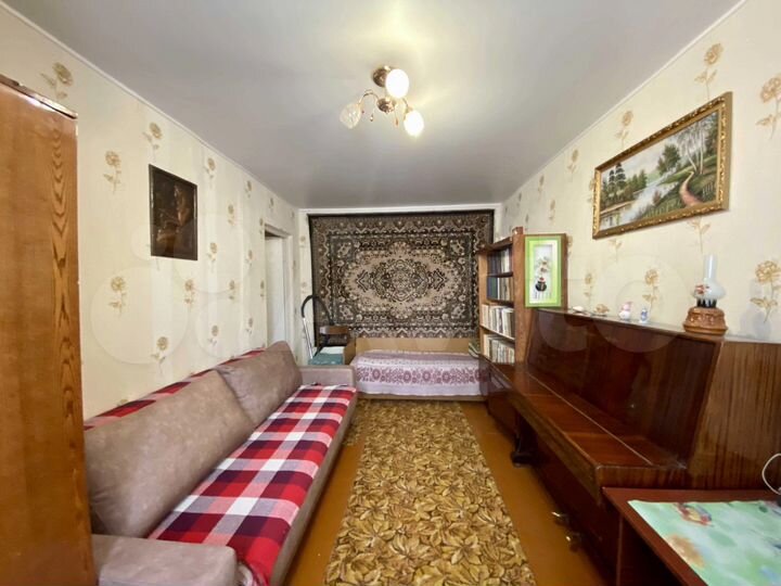 2-к. квартира, 55 м², 4/10 эт.