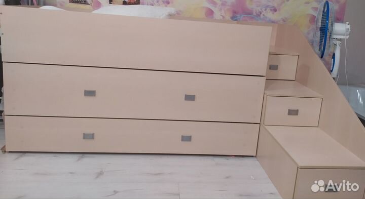 Двухъярусная кровать выдвижная бу