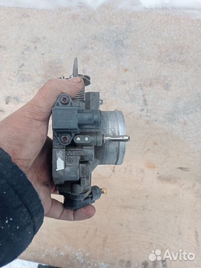 Дроссельная заслонка Honda Civic 6 1.5 л