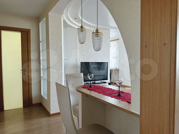 2-к. квартира, 60 м², 5/10 эт.