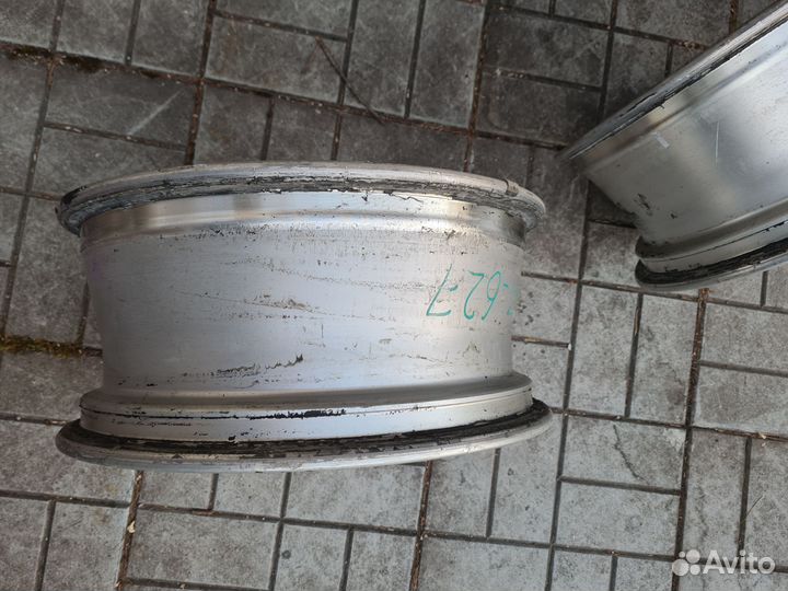 Литые диски на авто