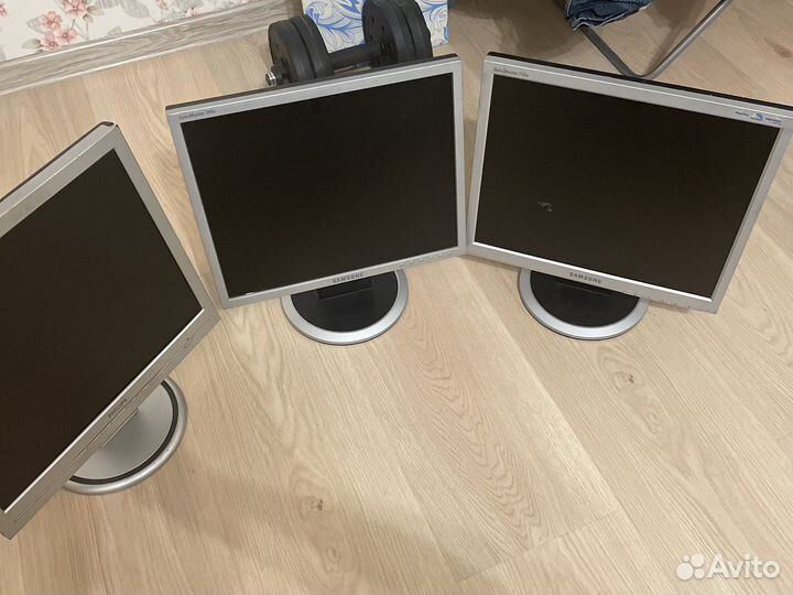 Монитор Samsung