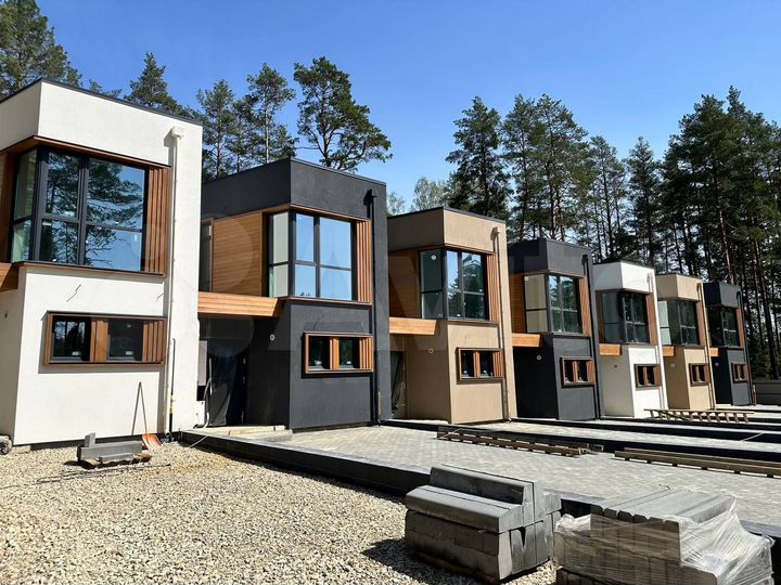 Таунхаус 156 м² на участке 2,3 сот.