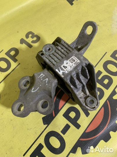 Подушка двс передняя левая Opel Astra J A16XER