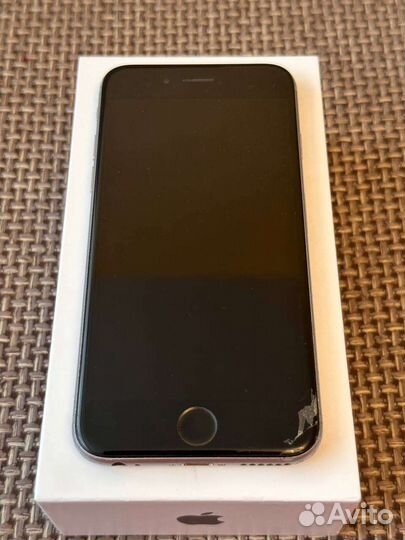Телефон iPhone 6s 16гб