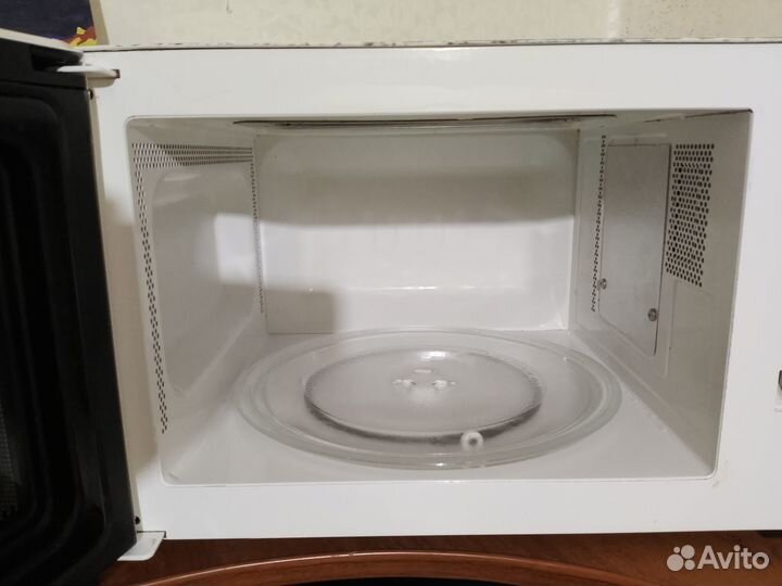 Микроволновая печь LG с грилем