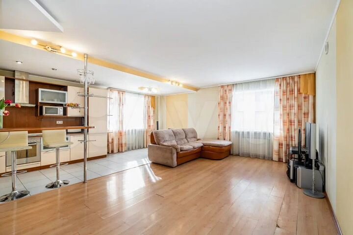 4-к. квартира, 116 м², 8/10 эт.