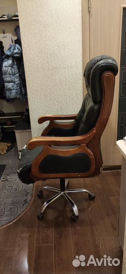 Компьютерное кресло
