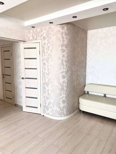 4-к. квартира, 86 м², 15/18 эт.