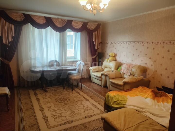 2-к. квартира, 90,3 м², 7/9 эт.