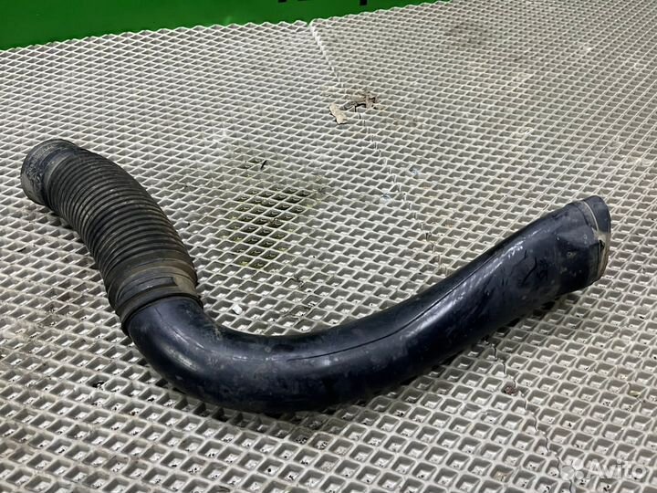Патрубок воздухозаборник Renault logan 1