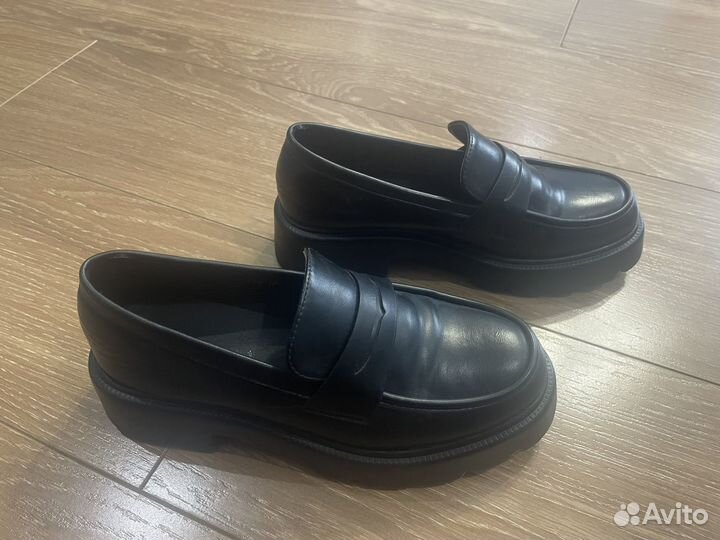 Лоферы женские 37 размер