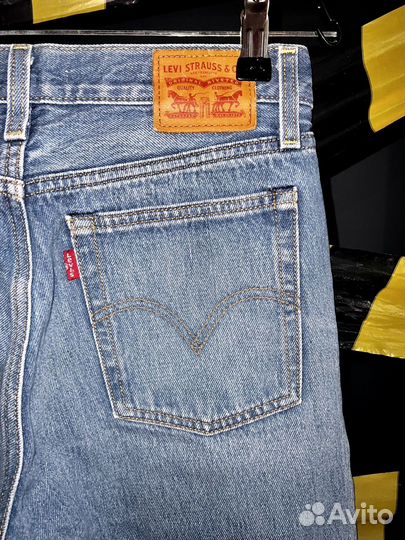 Джинсы женские levis