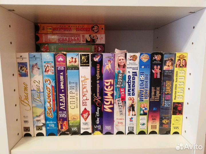 Кассеты с видеофильмами