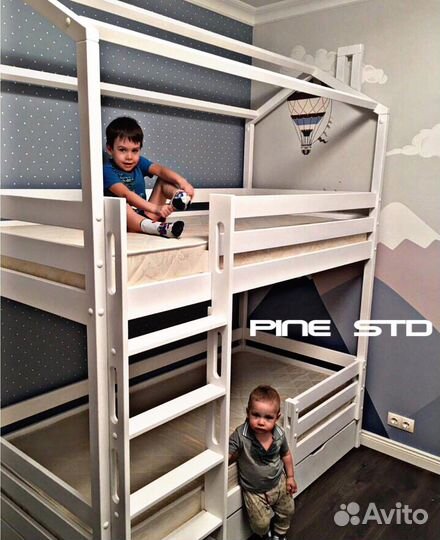 Двухъярусная кровать домик новая