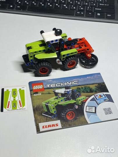 Lego technic 42102 трактор