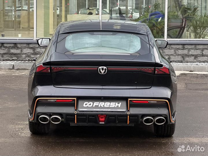 Changan UNI-V 1.5 AMT, 2023, 409 км