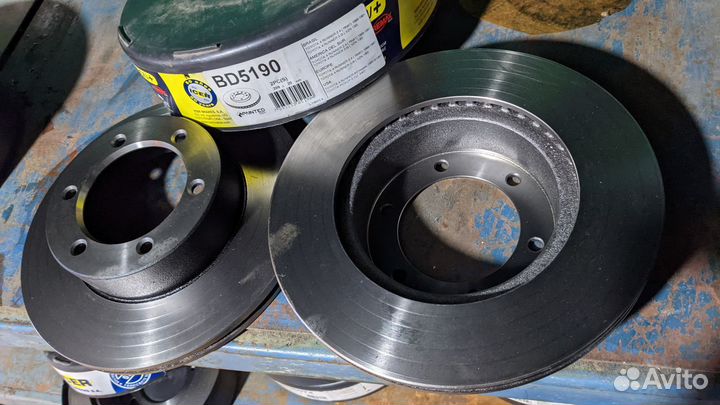 Тормозные диски передние 2 шт toyota hilux VI, V