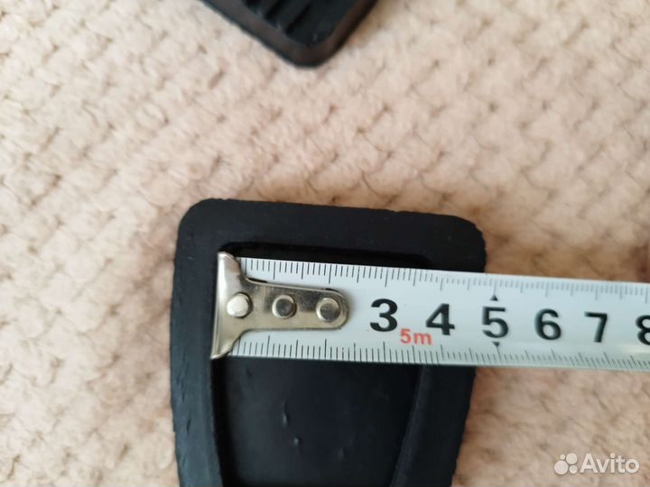 Накладка на педаль toyota