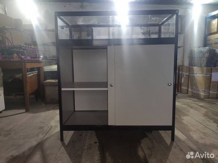 Прилавок и витрина