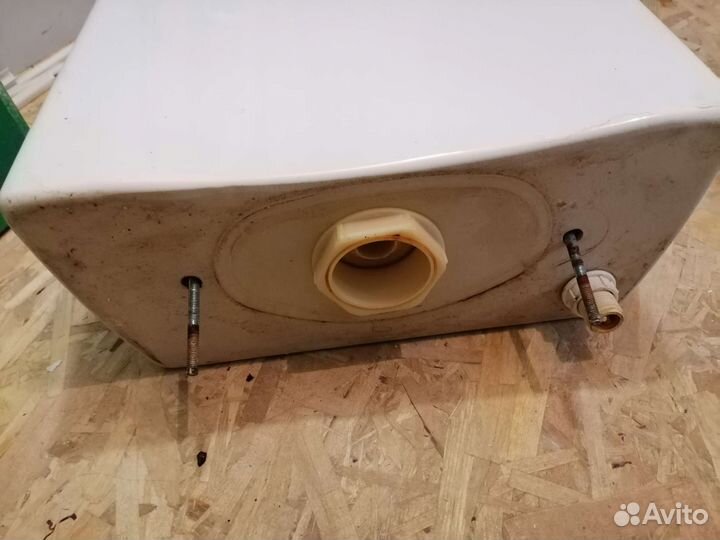 Бачок для унитаза