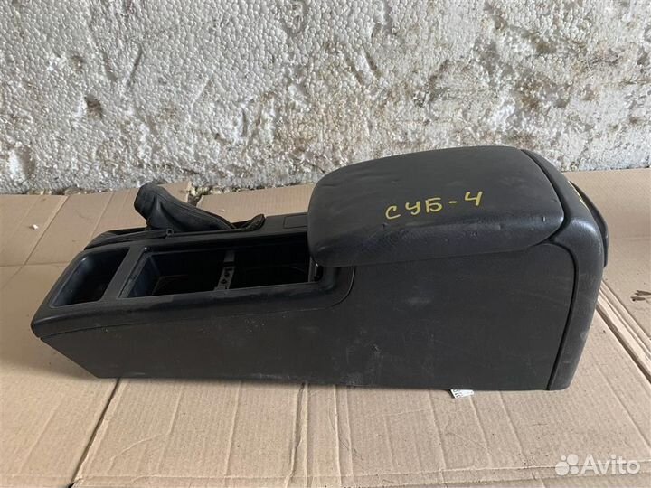 Бардачок subaru legacy BL5