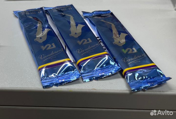 Трости для саксофона Vandoren SR212