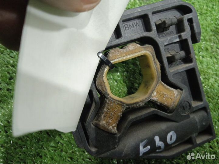 Кронштейн радиатора левый Bmw 320D F30 N47D20C