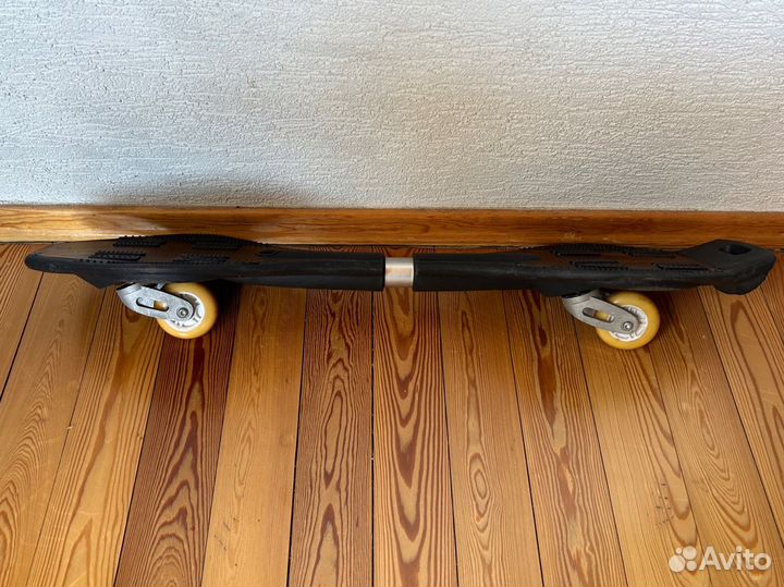 Роллерсёрф (двухколесный скейтборд)