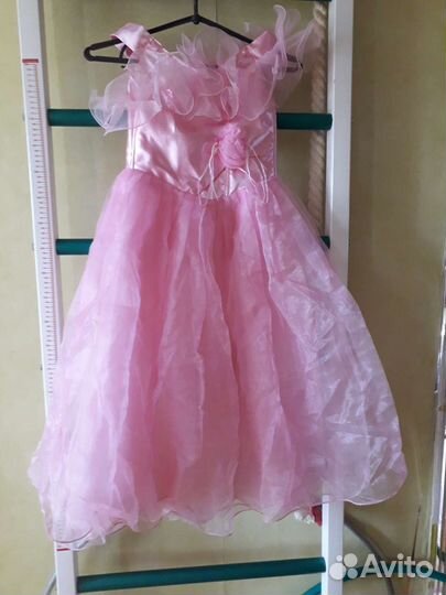 Платье на девочку