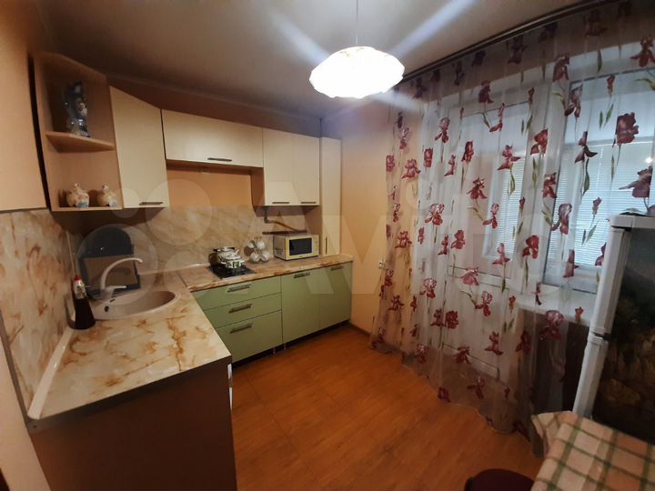 1-к. квартира, 42 м², 1/5 эт.