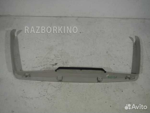 Обшивка двери багажника