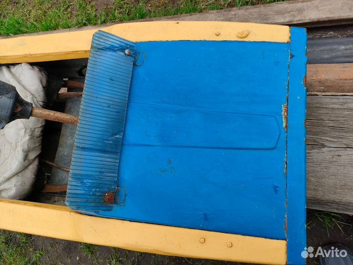 Детская педальная машинка Радуга М2-77 из СССР