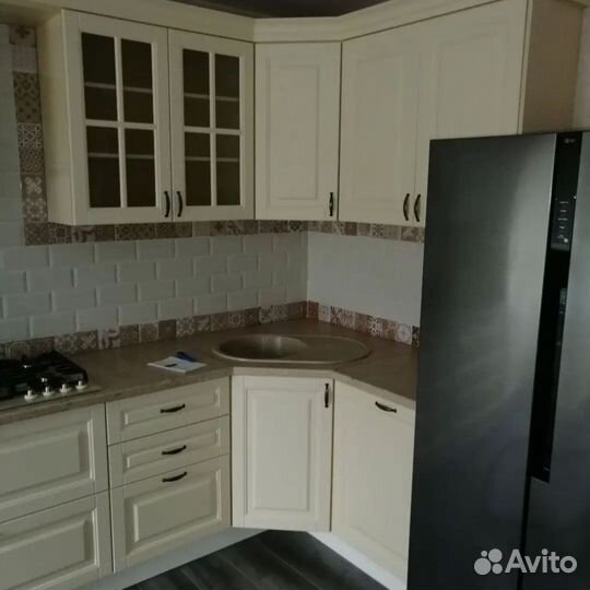 Кухня новая