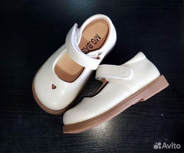 Сандалии для девочки