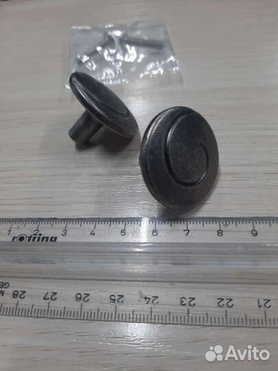 Мебельные ручки кнопки