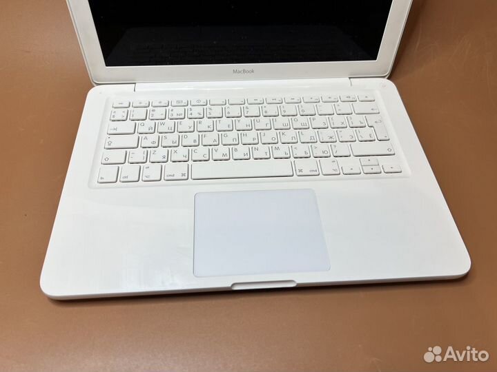 Apple MacBook 13 2010