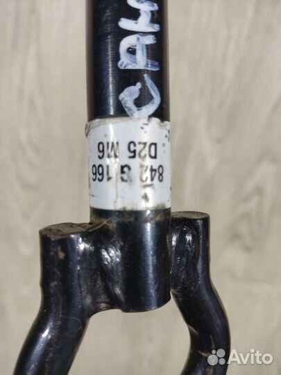 Renault Sandero 1 крюк буксировочный