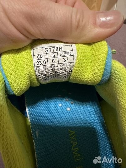 Кроссовки asics