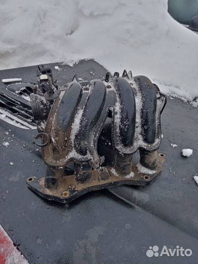 Коллектор впускной Peugeot 206 1.4 i KFW