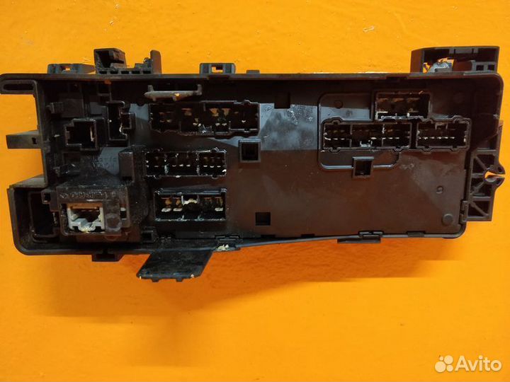 Блок предохранителей моторный Honda Ridgeline 2006