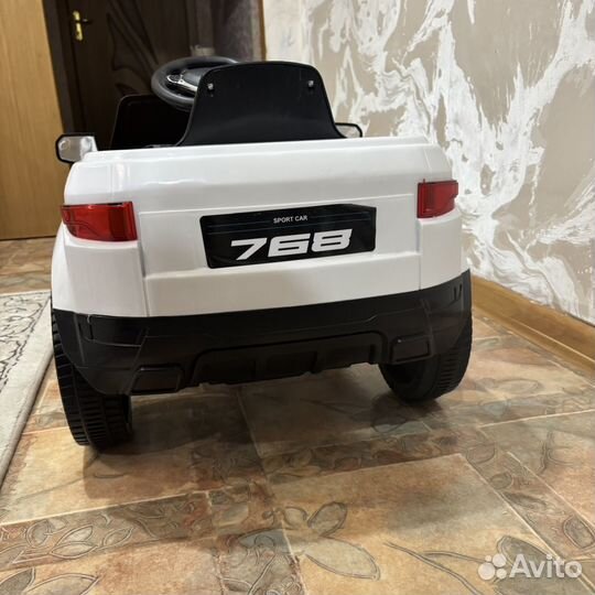 Детский электромобиль